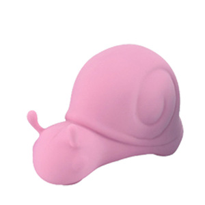 เครื่องสั่นแบบดูดและเลียรูปทรงหอยทาก ของเล่นทางเพศสำหรับผู้ใหญ่ - Product Image 1