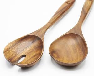 Ensemble de cuillère fourchette en acacia et long couvre-salade en bois avec design à pois blancs pour la cuisine à domicile Vente en gros - Product Image 3