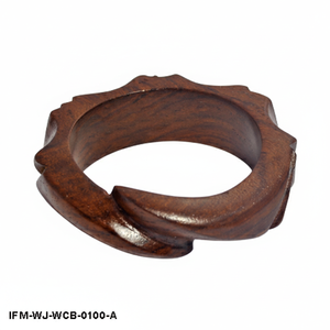 Brazalete de Madera Curvada Geométrica Hecho a Mano, Brazalete Escultural con Vetas Oscuras Naturales, Joyería Sostenible de Estilo Boho Chic - Product Image 4