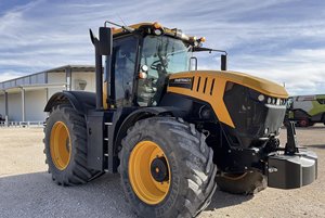 Tracteur JCB FASTRAC 8330 2022 à vendre - Product Image 2