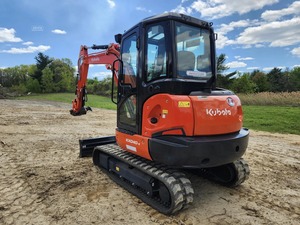 รถขุดขนาดเล็ก Kubota KXD40-4 แบบตีนตะขาบ สำหรับงานก่อสร้างในฟาร์ม - Product Image 3