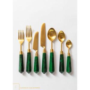 Juego de Cubiertos de Acero Inoxidable de Alta Calidad con Mangos Ergonómicos para Uso Diario en Cocinas Modernas y Tradicionales - Product Image 6
