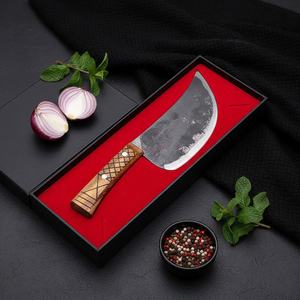 Cuchillo de Cocina Tipo Cleaver de Acero al Carbono de 9 Pulgadas Hecho a Mano con Funda de Cuero Única, Mango Hermoso y Personalizable - Product Image 3