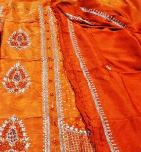 Trajes paquistaníes indios Premium de seda brillante bordados a mano sin costuras de diseñador moderno para mujeres protección solar Fashion-Forward - Product Image 1