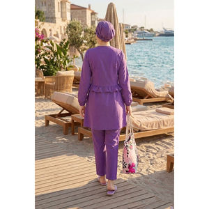 Conjunto de Traje de Baño de Tres Piezas Color Lila con Cintura con Volantes y Detalle de Cierre Frontal, Logotipo Personalizado, Sujetador Push-Up Disponible en Tallas Grandes XL - Product Image 4