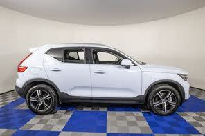 Meilleures ventes 2025 V-o-l-v-o X-C-40 B5 AWD Automatique - Product Image 2