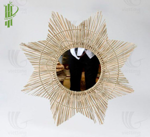 Hermoso espejo de bambú artesanal Vgreenart de Vietnam amor estilo pintura boda decoración y regalo modelo D0009 - Product Image 1