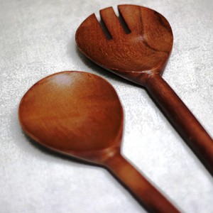 Juego de Servidores de Ensalada de Madera Natural con 2 Espátulas, Utensilios Hechos a Mano Sostenibles - Product Image 4