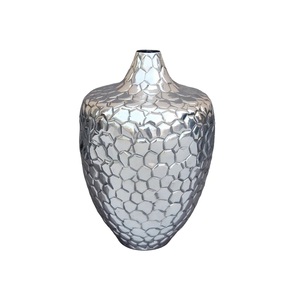 Metal casted Decorative Aluminum <b>Vase</b> Modern Brass Gold Color Flower <b>Vase</b> Handcrafted Metal Table Top Decorative <b>Vase</b> - Product Image 5