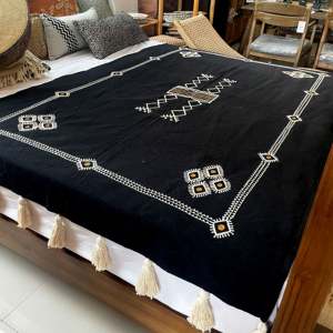 Manta de Franela a Rayas de Lujo, Súper Suave y Cálida, Decorativa para Cama, Sofá y Exteriores - Product Image 1