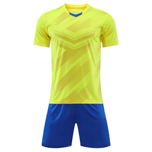 Conjunto de uniforme de fútbol de secado rápido personalizado al por mayor, camiseta de fútbol para hombre, kit de ropa deportiva para equipos y clubes - Product Image 1
