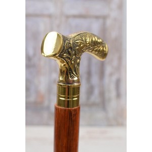 Bastón de madera de tendencia industrial con mango grabado en latón hermoso bastón para caminar Para el abuelo - Product Image 1