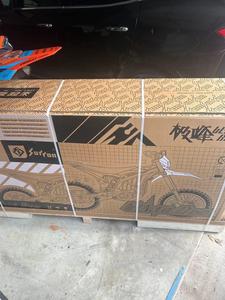 Nuevas Ofertas en Motocicleta Todoterreno Sutton Sur-Ron Ultra Bee Light Bee X Edición Negra 2025 - Product Image 1