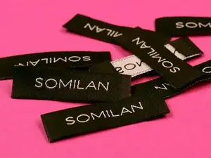 Parche tejido con logotipo personalizado de alta calidad, etiqueta bordada para ropa, tamaño de fábrica, etiqueta tejida para prendas y zapatos - Product Image 6