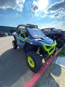 Polaris RZR Pro XP Ultimate 2025 - Product Image 1