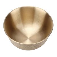 Grand saladier artisanal en laiton avec bord doré, design classique, compatible lave-vaisselle et four, vaisselle de fête écologique