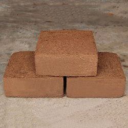 100% de tourbe de coco naturelle pour une utilisation intérieure et extérieure La tourbe de coco offre une excellente rétention d'eau et une excellente aération pour tout type de plante - Product Image 6