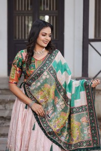 NUEVO DISEÑADOR LEHENGA FANRIC RAYON IMPRESO SEDA LEHENGA CON DISEÑO IMPRESO LISO - Product Image 2