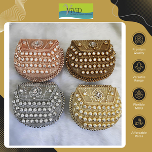 Exclusivo Bolso de Noche para Mujer con Cuentas Metálicas, Forro de Seda, Correa para el Hombro, Capacidad de 1-1.9L, Ideal para Bodas y Fiestas, Ligero - Product Image 3