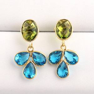 Nueva llegada Pendientes de gota con estilo dorado Pendientes de diseño de flores doradas Verde por pendiente de piedras preciosas - Product Image 3