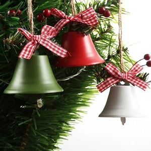 Adorno de campana colgante de Navidad Vintage, diseño de Metal para decoración de árboles y estilo de temporada para el hogar o eventos - Product Image 4