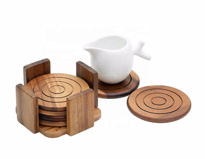 Posavasos de Madera Redondos de Alta Calidad con Soporte para Cerveza - Product Image 1