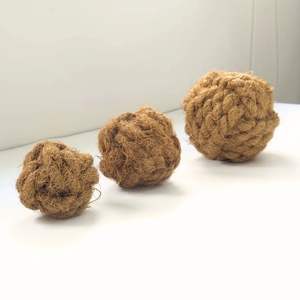 High Quality Vietnamese Manufacturer Factory Price Wholesale Durable Natural Coir Ball Classic Dog & <b>Cat</b> Teeth Cleaning <b>Chew</b> <b>Toy</b> - Product Image 1