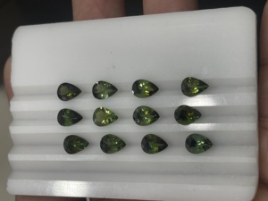 100% profundo Natural turmalina verde pera corte piedras preciosas para joyería anillo colgante al por mayor del producto - Product Image 2
