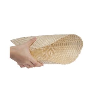 Abanicos de Hoja de Palma Trenzados Coloridos, Precio de Fábrica 2025, Artesanía de Bambú Hecha a Mano, Listos para Exportar, Artículos de Decoración para Bodas, Abanico de Mano - Product Image 3