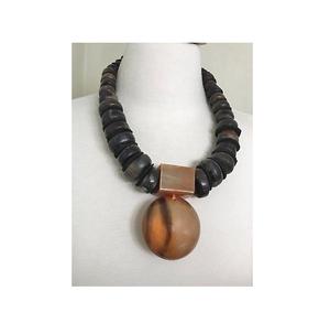 Collier de créateur indien en corne fait à la main, Design moderne pour filles et femmes, bijoux artisanaux à vendre - Product Image 1