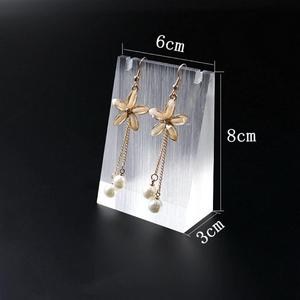 Expositor de Collares de Primera Calidad |   Elegante Exhibidor de Joyería de Acrílico para Tiendas Minoristas, Salas de Exhibición y Mostradores - Product Image 3