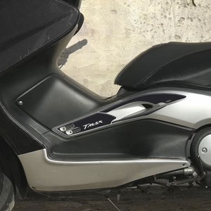 Kit Adesivi Bumerang per Yamaha T-Max 500 2001-2007, Adesivi Moto in Resina 3D Effetto Carbonio - Product Image 1