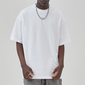 เสื้อยืดคอกลมสีขาวสำหรับผู้ชายเสื้อยืดสไตล์สตรีทแบบเรียบทำจากผ้าฝ้ายเรียบหรู - Product Image 1