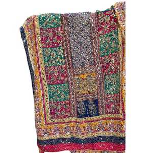 ผ้าคลุมไหล่กำมะหยี่สำหรับผู้หญิง งานปักกระจก ลายฉลุ ขอบงานปักคุณภาพสูง อเนกประสงค์ ระบายอากาศได้ดี ราคาสุดคุ้ม - Product Image 1