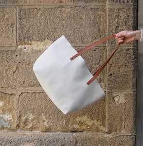 Sac à main fourre-tout en cuir de grande capacité Sac fourre-tout portable pour étudiantes avec logo personnalisé Dureté souple-Modèle LWTB-0185 - Product Image 2