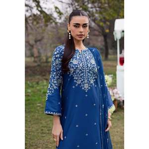 Conjunto de Traje Bordado de 3 Piezas para Mujer, Estilo Batik, con Dupatta Bordada de Chifón y Pantalones Bordados, Modelo BIC-4812 - Product Image 4