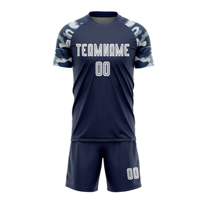 Tenues de football unisexes personnalisées tendance avec logo et nom d'équipe personnalisés, 100% polyester extensible respirant, origine Pakistan - Product Image 3