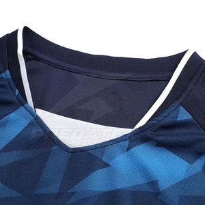 Uniforme de Fútbol Transpirable Ligero de Alta Calidad con Diseño Moderno, Logotipo Personalizado y Mangas Cortas - Product Image 3
