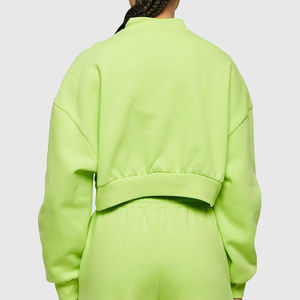 Sudadera corta con estilo exclusiva para mujer, sudadera cómoda de longitud corta con capucha para Yoga, gimnasio, logotipo frontal, temporada de invierno, servicio OEM - Product Image 4