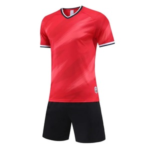 เสื้อยืดฟุตบอลแฟชั่นดริฟท์สำหรับผู้ชายเสื้อยืดกีฬาแบบหลวมแบบลำลองชื่อทีมหมายเลขคอวี - Product Image 6