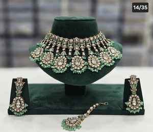 Joyería más de moda para la función de la boda india CZ piedra tachonada con perla trabajo gargantilla collar conjunto pendientes y Mangtika conjunto - Product Image 4