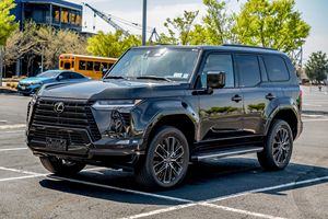 Lexus GX 550 Premium+ 2024, Caja de Cambios Automática, Tracción en las Cuatro Ruedas, Cuero Oscuro, Turbo, R18, Aluminio, Certificado, Limpio y en Buen Estado - Product Image 2