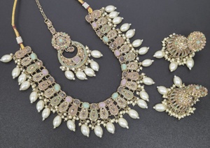 ชุดเครื่องประดับแฟชั่นอินเดียสุดพิเศษชุดสร้อยคอหิน CZ และไข่มุกพร้อมต่างหูชุดสวมหัวสำหรับผู้หญิง - Product Image 3