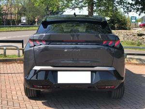 PEUGEOT 3008 73KWH GT Auto 5 Portes, Occasion, LHD/RHD, Année 2024 - Product Image 2