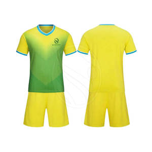 Uniforme de fútbol teñido liso al por mayor de entrenamiento con el mejor precio, fabricante de Pakistán, uniforme de fútbol para venta en línea - Product Image 5