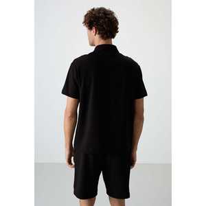 T-shirt basique pour homme - Noir, coton épais, doux et texturé, col polo, coupe ample, tissu respirant tricoté - 88381 - Product Image 1