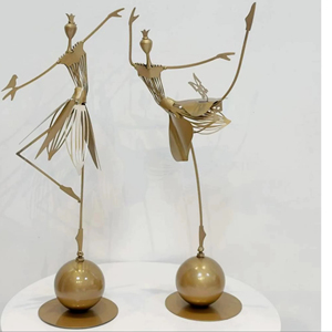 Sculpture en métal doré de danseuse du ventre, figurine décorative pour studio de danse, maison, table, étagère, vente en gros en provenance d'Inde - Product Image 1