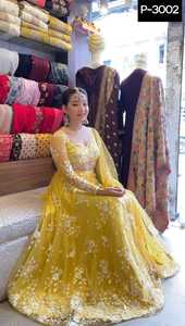 Ensemble Lehenga Choli pour femmes ethniques indiennes nouveau filet papillon avec motif de séquence de broderie Dupatta vêtements traditionnels élégants - Product Image 5