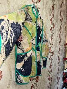 Handmade Reversible <b>Quilted</b> <b>Jacket</b> Unisex Indian Vintage Short Kantha Floral <b>Pattern</b> Winter Coat Hand Stitched - Product Image 3