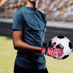 Gants de gardien de but de football d'extérieur en latex allemand, entièrement imperméables et respirants, avec logo personnalisable et fermeture à lacets - Product Image 4